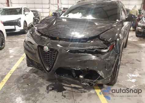 2024 Alfa Romeo Stelvio Veloce Awd z USA, uszkodzony, nr VIN ZASPAKBN3R7D74596